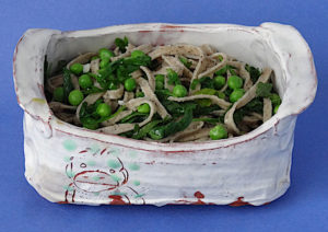 Black pepper pasta with vegetables Earthenware dish by Ayumi Horie